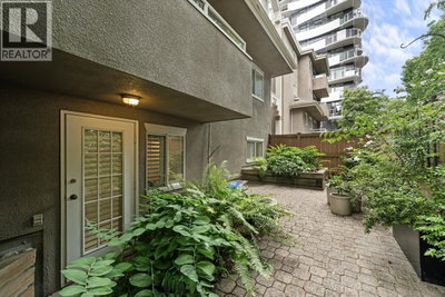 526 13TH Avenue | Vancouver British Columbia | Slide Image Eighteen