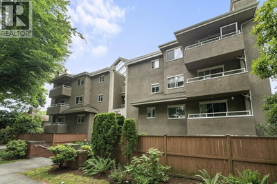 526 13TH Avenue | Vancouver British Columbia | Slide Image Twenty