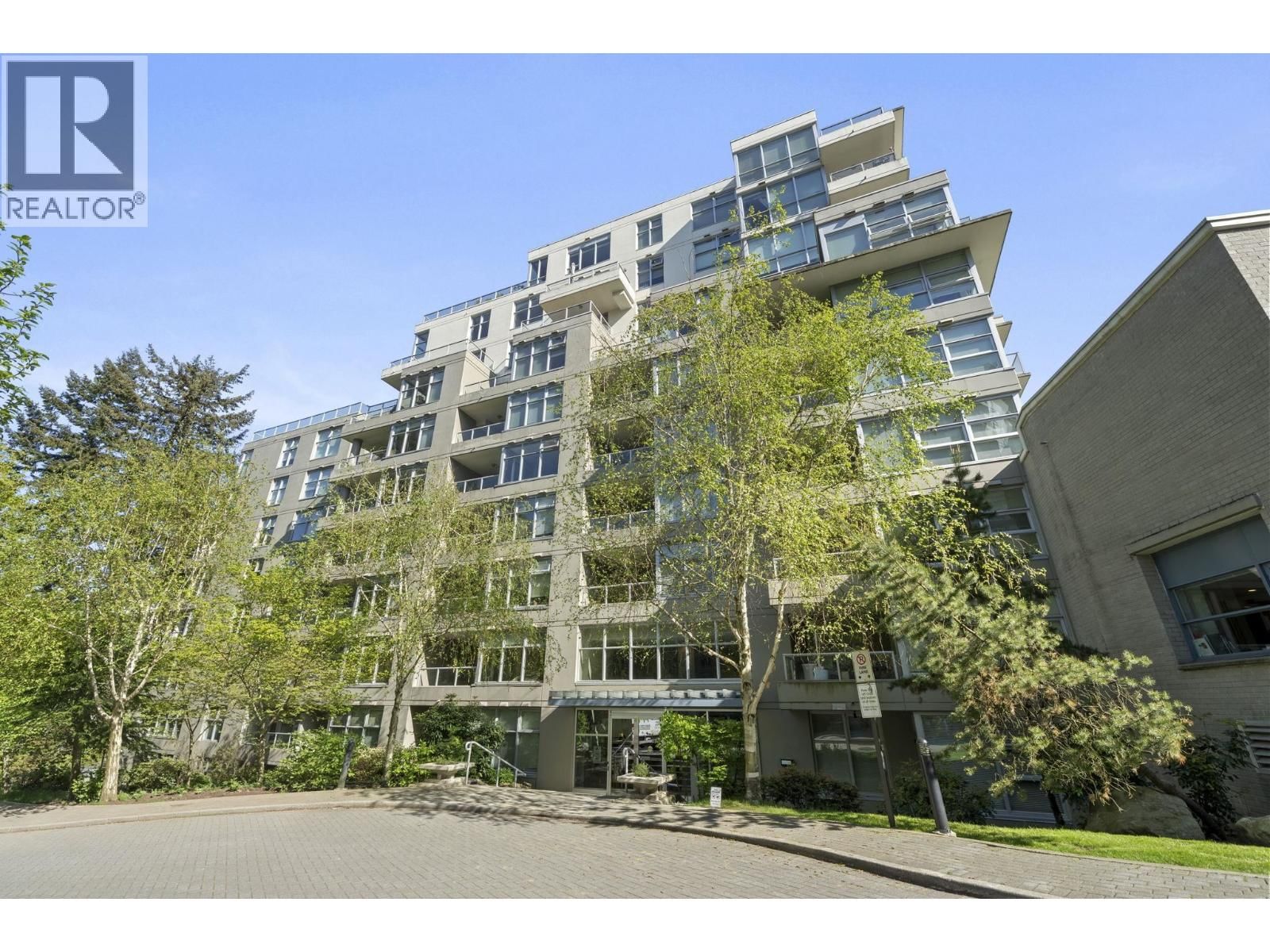 9262 UNIVERSITY Crescent, Burnaby, British Columbia V5A 0A4