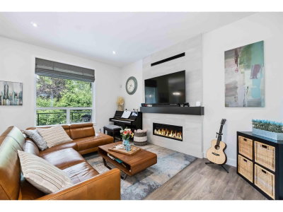 20427 78B Avenue | Langley British Columbia | Slide Image Three