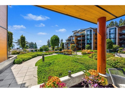14855 THRIFT Avenue | White Rock British Columbia | Slide Image Six