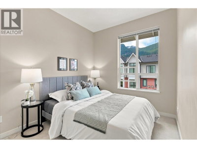38352 EAGLEWIND Boulevard | Squamish British Columbia | Slide Image Fourteen