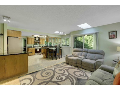 8182 140B Street | Surrey British Columbia | Slide Image Sixteen