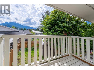 40327 DIAMOND HEAD Road | Squamish British Columbia | Slide Image Twelve