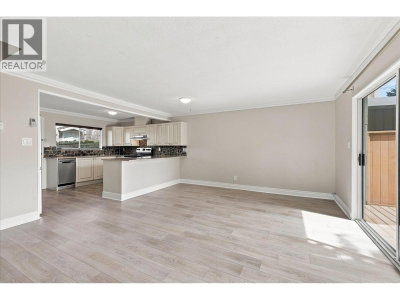 40327 DIAMOND HEAD Road | Squamish British Columbia | Slide Image Six
