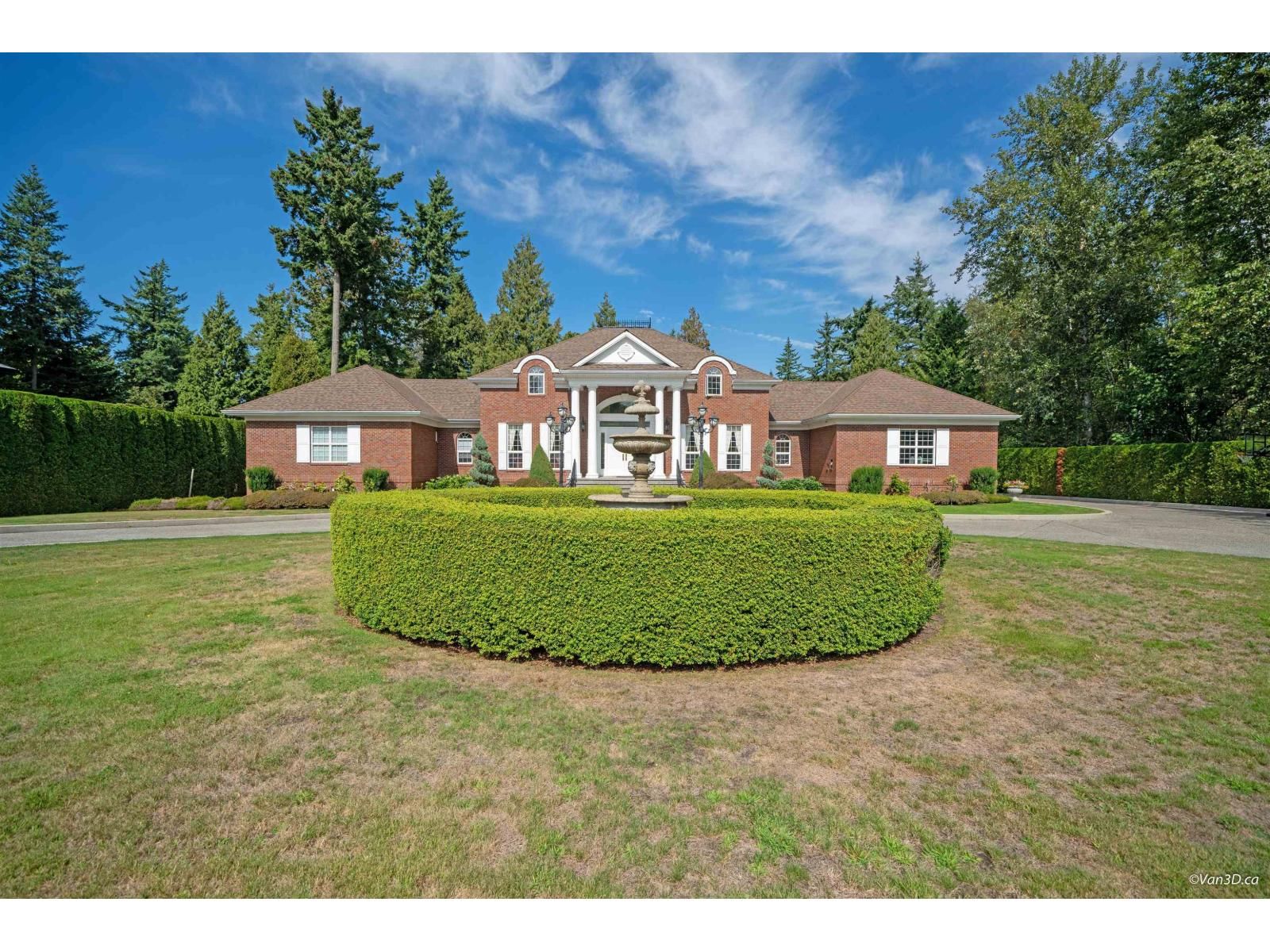 17007 28 Avenue, Surrey, British Columbia V3Z 9W8