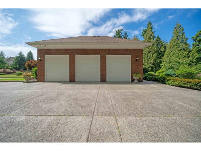17007 28 Avenue | Surrey British Columbia | Slide Image Eight