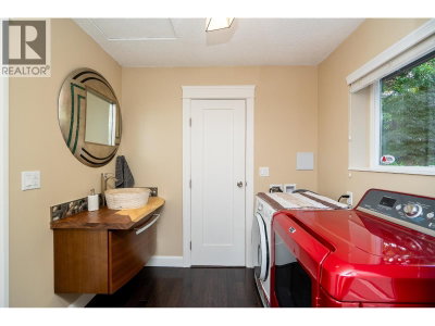 1135 VANIER Avenue | Coquitlam British Columbia | Slide Image Sixteen