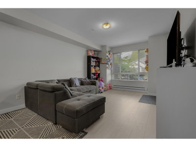 14960 102A Avenue | Surrey British Columbia | Slide Image Thirteen