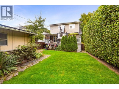 404 18TH Avenue | Vancouver British Columbia | Slide Image Nine