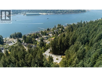 622 FORESTHILL Place | Port Moody British Columbia | Slide Image Ten