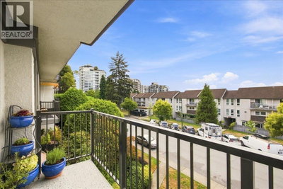 236 2ND Street | North Vancouver British Columbia | Slide Image Twenty-three