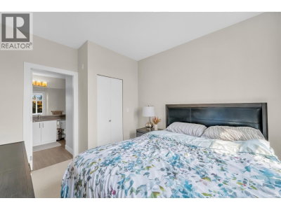 963 CHARLAND Avenue | Coquitlam British Columbia | Slide Image Fifteen