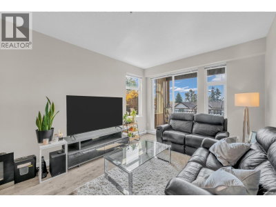 963 CHARLAND Avenue | Coquitlam British Columbia | Slide Image Nine