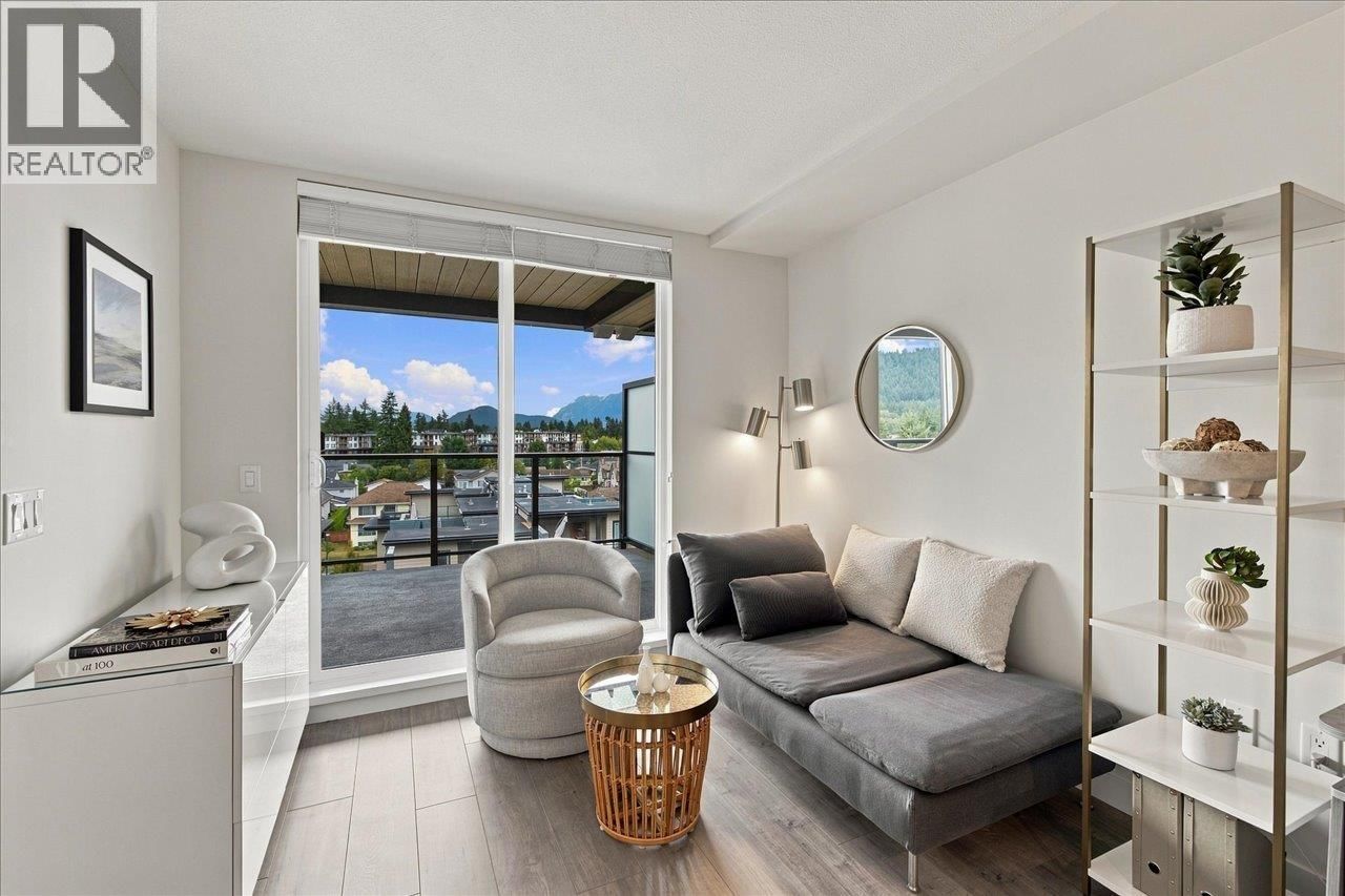 707 COMO LAKE Avenue, Coquitlam, British Columbia V3J 0J5
