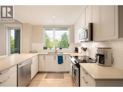 550 SEABORNE Place | Port Coquitlam British Columbia | Slide Image Ten