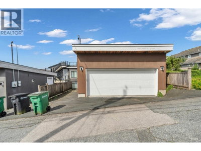 118 GLYNDE Avenue | Burnaby British Columbia | Slide Image Eight