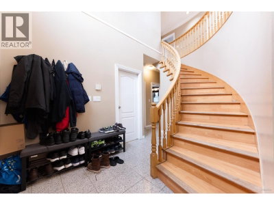 3207 VIMY Crescent | Vancouver British Columbia | Slide Image Three