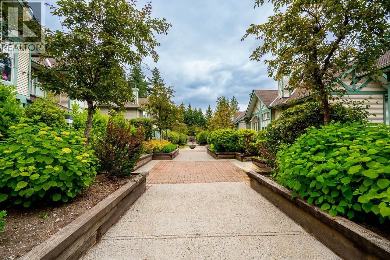 65 FOXWOOD Drive, Port Moody, British Columbia V3H 4Z5