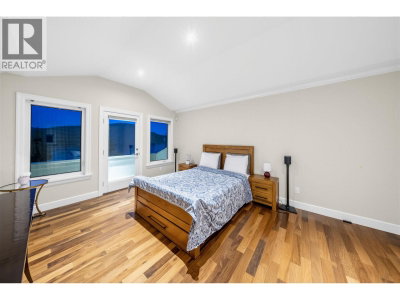 791 BEACHVIEW Drive | North Vancouver British Columbia | Slide Image Nineteen