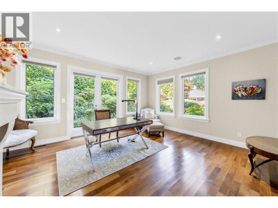 791 BEACHVIEW Drive | North Vancouver British Columbia | Slide Image Thirty-one