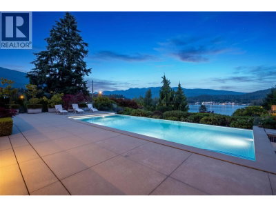 791 BEACHVIEW Drive | North Vancouver British Columbia | Slide Image Seven