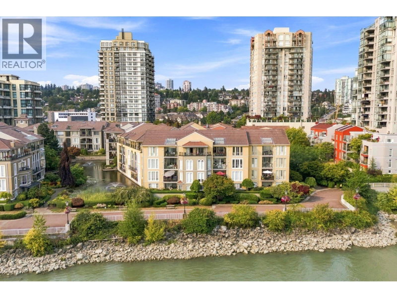 3 RENAISSANCE Square New Westminster British Columbia, V3M 6K4 - 3 Bedrooms Waterfront Condo For Sale