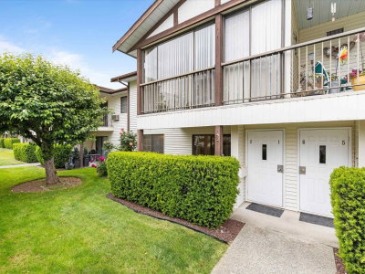32718 GARIBALDI Drive | Abbotsford British Columbia | Slide Image Two