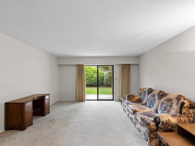 32718 GARIBALDI Drive | Abbotsford British Columbia | Slide Image Four