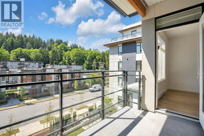 3018 ST GOERGE Street | Port Moody British Columbia | Slide Image Nineteen