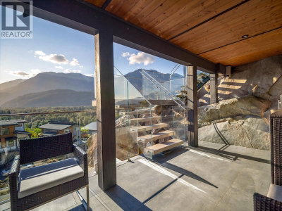 41301 HORIZON Drive | Squamish British Columbia | Slide Image Nineteen
