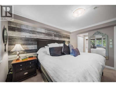 160 SHORELINE Circle | Port Moody British Columbia | Slide Image Sixteen