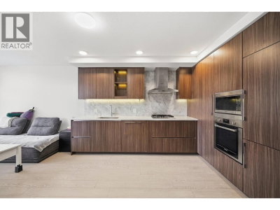 8800 HAZELBRIDGE Way | Richmond British Columbia | Slide Image Thirteen