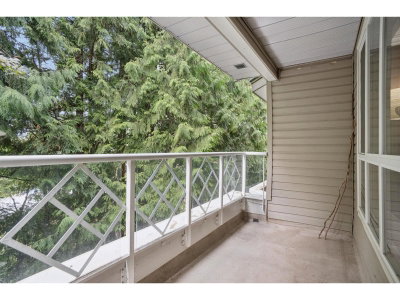 9979 140 Street | Surrey British Columbia | Slide Image Twenty-three