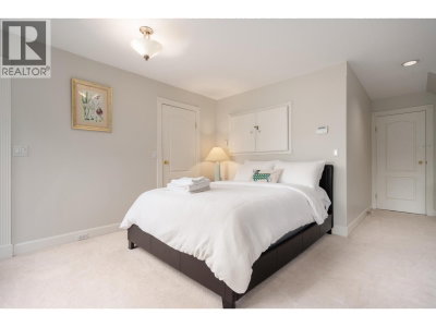 4333 LOCARNO Crescent | Vancouver British Columbia | Slide Image Thirty-seven