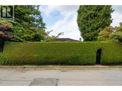 4333 LOCARNO Crescent | Vancouver British Columbia | Slide Image Forty