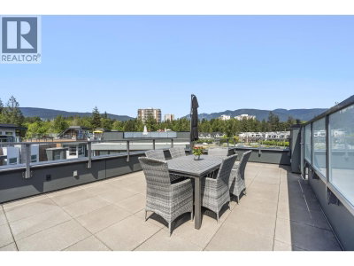 2060 CURLING Road | North Vancouver British Columbia | Slide Image Twenty-five