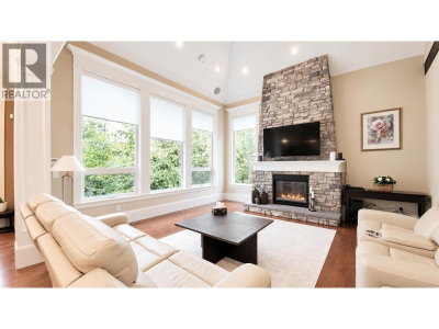 178 MAPLE Drive | Port Moody British Columbia | Slide Image Thirteen
