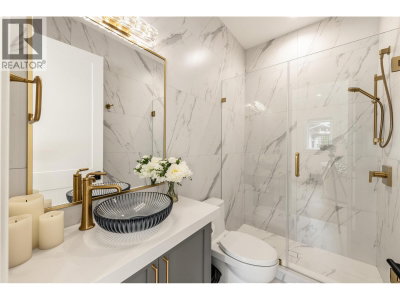2755 38TH Avenue | Vancouver British Columbia | Slide Image Seventeen