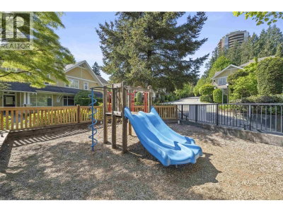 6878 SOUTHPOINT Drive | Burnaby British Columbia | Slide Image Twenty-six