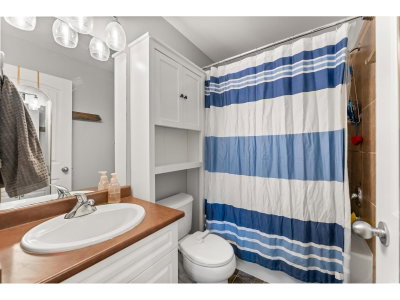 33321 GEORGE FERGUSON Way | Abbotsford British Columbia | Slide Image Twenty-four