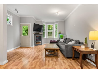33321 GEORGE FERGUSON Way | Abbotsford British Columbia | Slide Image Nine