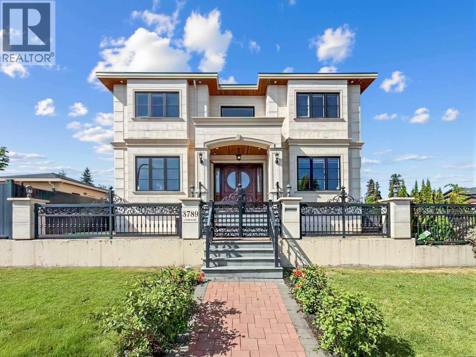 3789 CLINTON Street, Burnaby, British Columbia V5J 2J9