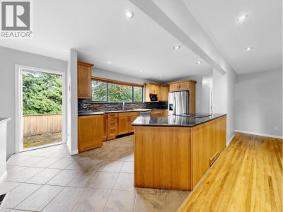 2155 MOHAWK Avenue | Coquitlam British Columbia | Slide Image Nine