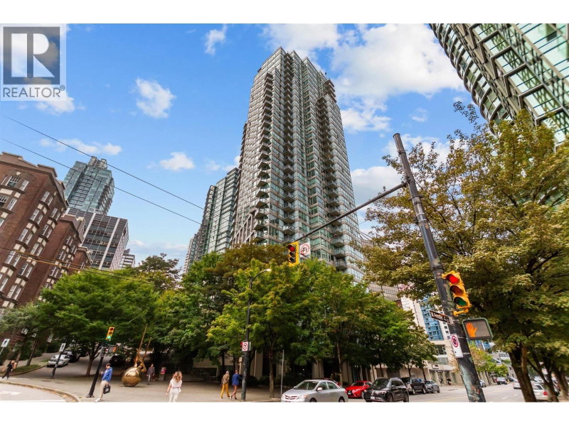 1328 PENDER Street Vancouver British Columbia, V6E 4T1 - 2 Bedrooms Condo For Sale