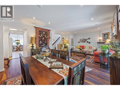 2561 RUNNEL Drive | Coquitlam British Columbia | Slide Image Ten