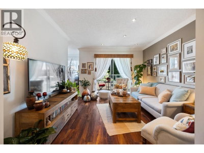 2561 RUNNEL Drive | Coquitlam British Columbia | Slide Image Three