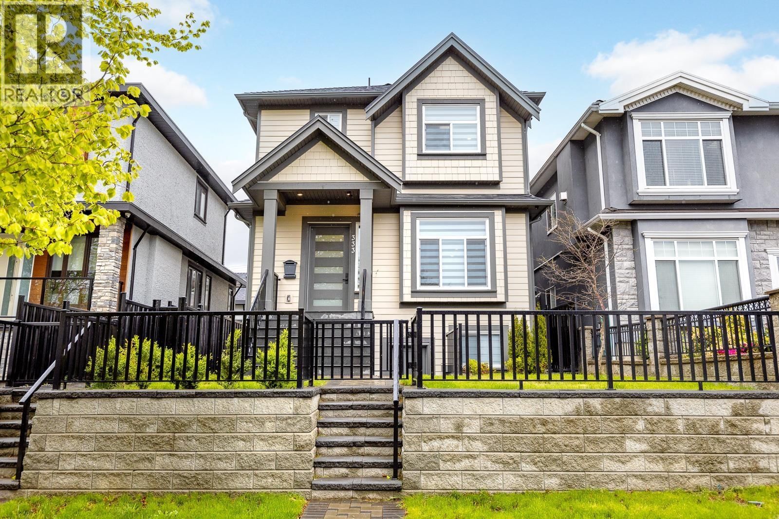333 64TH Avenue, Vancouver, British Columbia V5X 2M8