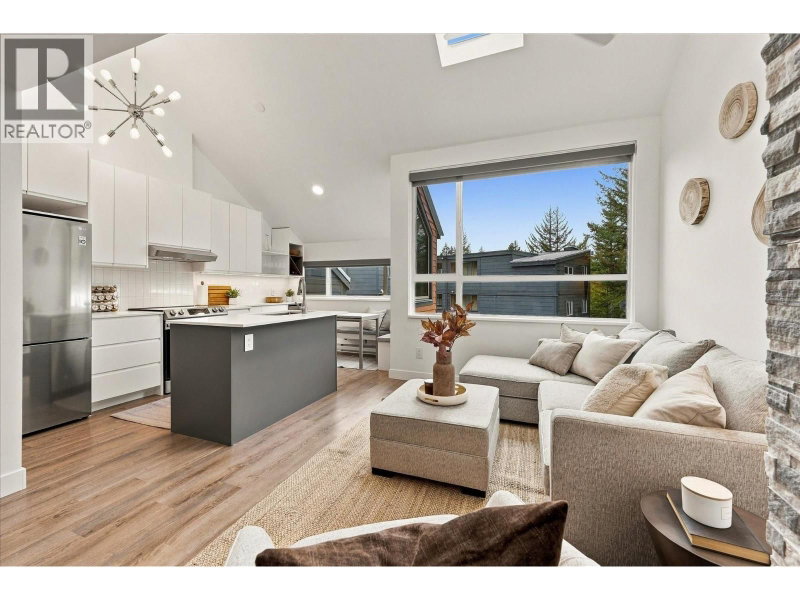2110 WHISTLER Road Whistler British Columbia, V8E 0A6 - 3 Bedrooms Condo For Sale