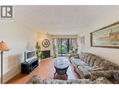 2299 30TH Avenue | Vancouver British Columbia | Slide Image Two